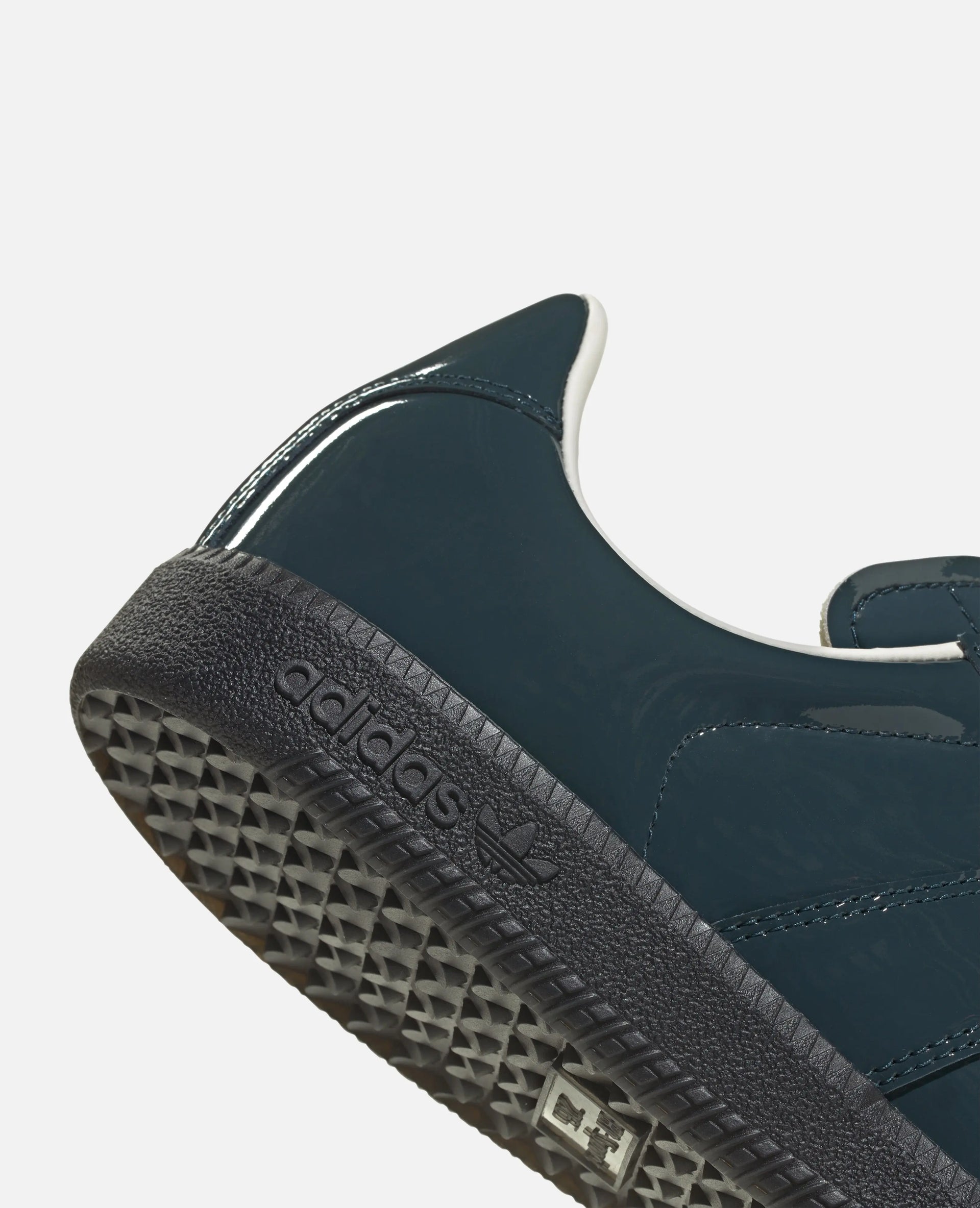 adidas BW Army (Super Color/Super Color/Carbon) Adidas