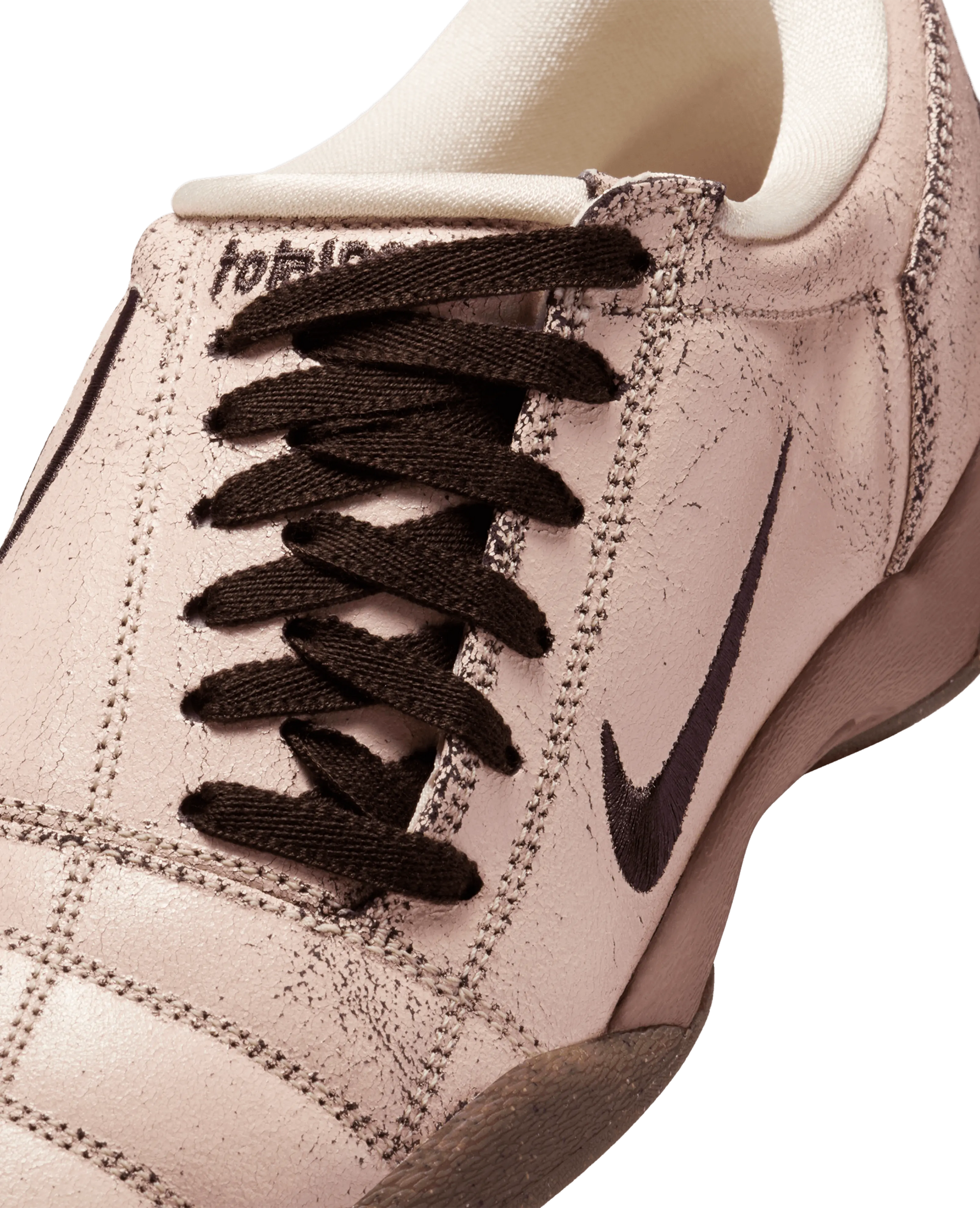 Nike Total PRM (Pearl White/Shadow Brown-Pearl White-Gum DK Brown) Nike