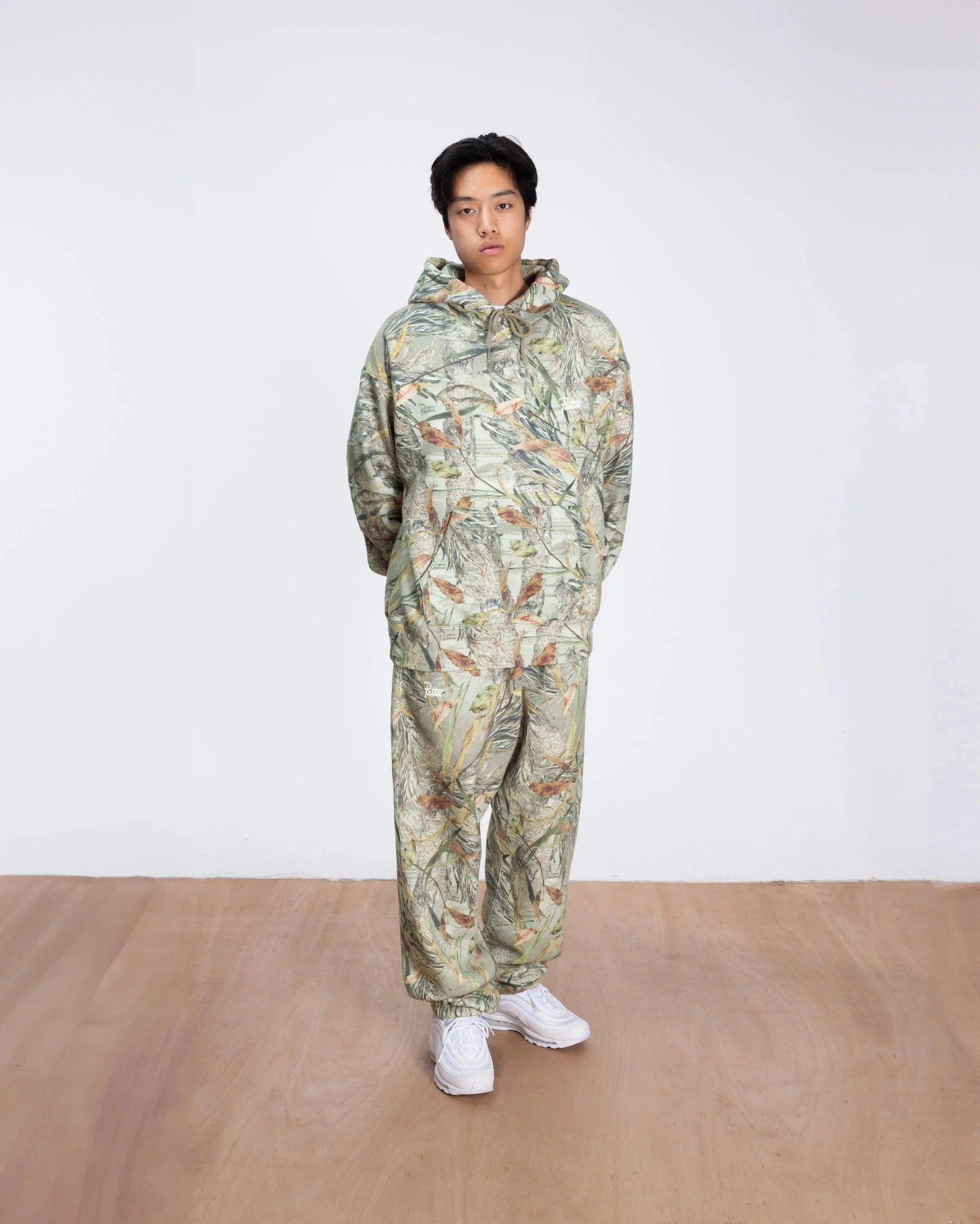 Patta Nature Print Classic Jogging Pants (Nature Print) Patta